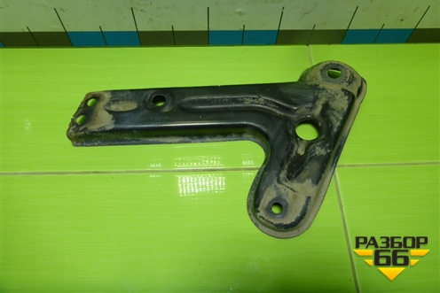 Кронштейн подрамника левый (A1643310940) для Mercedes Benz ML-Klass W164 c 2005-2011г