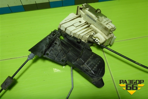 Замок двери задней правой (A1697302235) для Mercedes Benz ML-Klass W164 c 2005-2011г