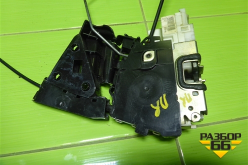 Замок двери передней правой (A1697202835) для Mercedes Benz ML-Klass W164 c 2005-2011г