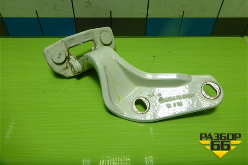 Петля двери багажника левая (A1647400137) для Mercedes Benz ML-Klass W164 c 2005-2011г