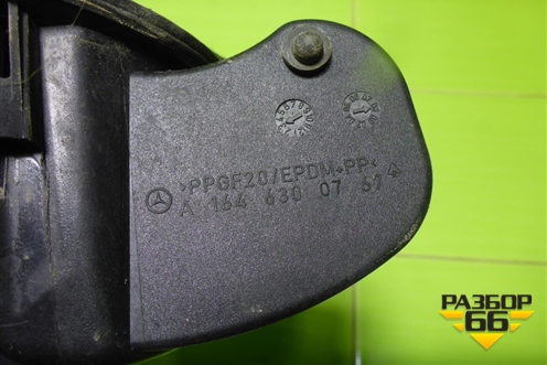 Лючок бензобака (A1646300767) для Mercedes Benz ML-Klass W164 c 2005-2011г