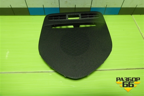 Решетка динамика (на торпедо) (A1646801818) для Mercedes Benz ML-Klass W164 c 2005-2011г