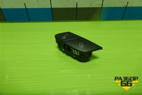 Кнопка центрального замка (правая) (A2518201010) для Mercedes Benz ML-Klass W164 c 2005-2011г
