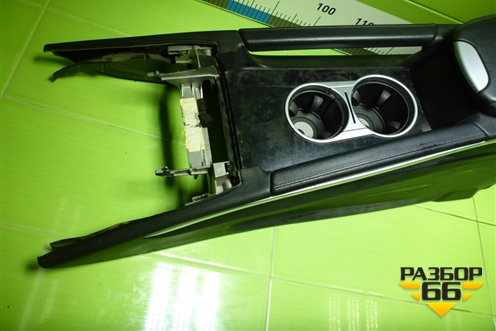 Подлокотник для Mercedes Benz ML-Klass W164 c 2005-2011г