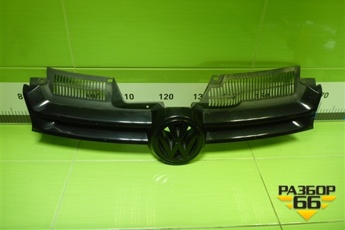 Решетка радиатора для Volkswagen Golf V с 2003-2009г