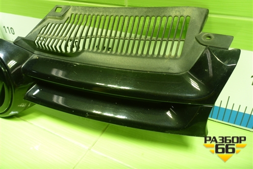 Решетка радиатора для Volkswagen Golf V с 2003-2009г