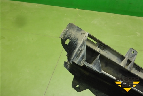 Кронштейн фары правой (51647184160) для BMW 7 серия F01/F02 с 2008г