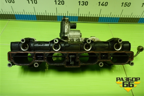 Рейка топливная рампа (2.0л BLY) (06D133209T) для Volkswagen Golf V с 2003-2009г