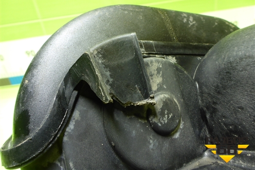 Коллектор впускной (2.0л BLY) (06F133210N) для Volkswagen Golf V с 2003-2009г