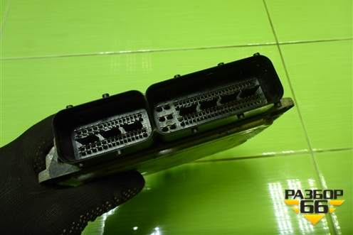 Блок управления двигателем (2.0л BLY АКПП) (06F906056BM) для Volkswagen Golf V с 2003-2009г