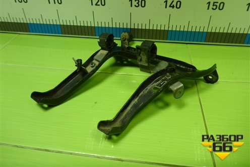Кронштейн впускного коллектора (06F129723B) для Volkswagen Golf V с 2003-2009г