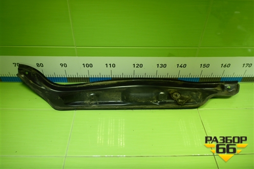 Короб водоотводящий (1K0805277) для Volkswagen Golf V с 2003-2009г