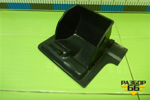 Бардачок (левый) (1K1857923J) для Volkswagen Golf V с 2003-2009г