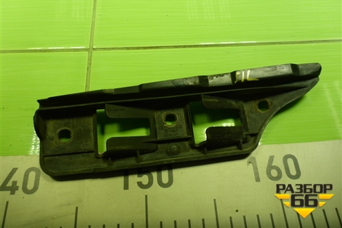 Кронштейн переднего бампера левый (1K0807183) для Volkswagen Golf V с 2003-2009г