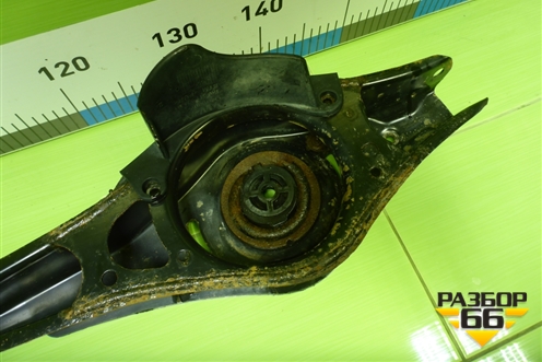 Рычаг задний нижний под пружину правый для Volkswagen Golf V с 2003-2009г