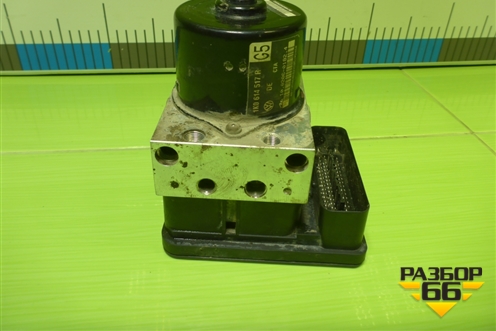Блок ABS (1K0614517R) для Volkswagen Golf V с 2003-2009г