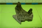 Кронштейн двигателя правый (06F199207H) для Volkswagen Golf V с 2003-2009г