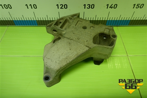 Кронштейн двигателя правый (06F199207H) для Volkswagen Golf V с 2003-2009г