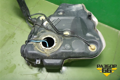 Бак топливный (1K0201085M) для Volkswagen Golf V с 2003-2009г