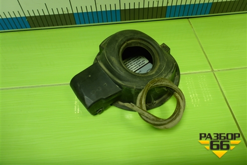 Лючок бензобака (1K6809857) для Volkswagen Golf V с 2003-2009г
