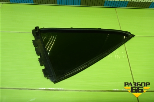 Стекло двери задней левой форточка (хетчбэк) для Toyota Corolla (E12) с 2001-2007г