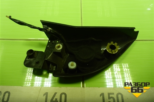 Накладка двери передней правой уголок (1K0837994A) для Volkswagen Golf V с 2003-2009г