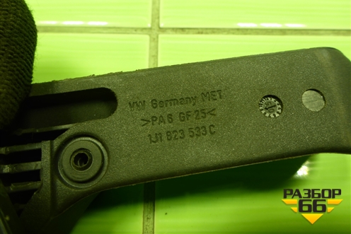 Ручка открывания капота (1J1823533C) для Volkswagen Golf V с 2003-2009г