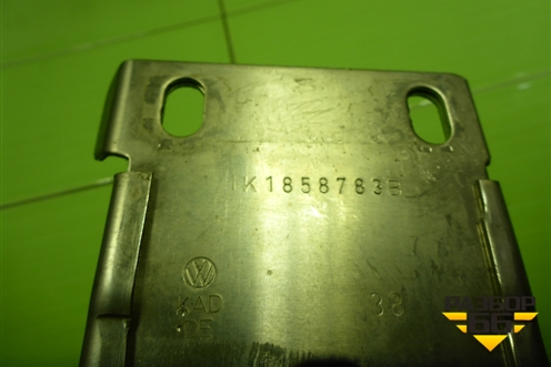 Кронштейн усилителя торпеды левый (1K1858783B) для Volkswagen Golf V с 2003-2009г