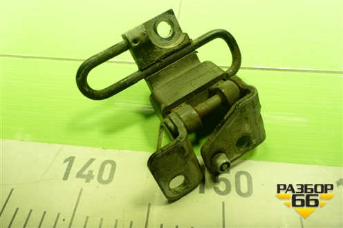 Петля двери передней правой нижняя для Volkswagen Golf V с 2003-2009г