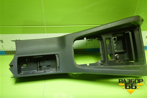 Консоль (1K0863243A) для Volkswagen Golf V с 2003-2009г