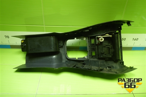 Консоль (1K0863243A) для Volkswagen Golf V с 2003-2009г