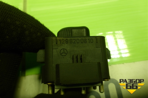Переключатель регулировки зеркал (A1298200610) для Mercedes Benz G-Klass W463 с1989г