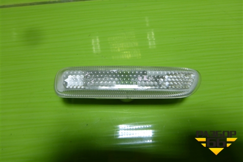 Повторитель на крыло правый (новый) (63132228592) для BMW 3-серия Е46 с 1998-2005г
