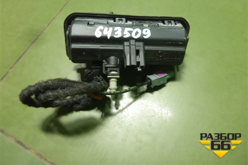 Кнопка открывания багажника (с камерой) (5JA827566) для Skoda Rapid с 2013г
