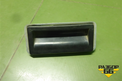 Кнопка открывания багажника (5N0827566T) для Volkswagen Tiguan с 2011-2016г