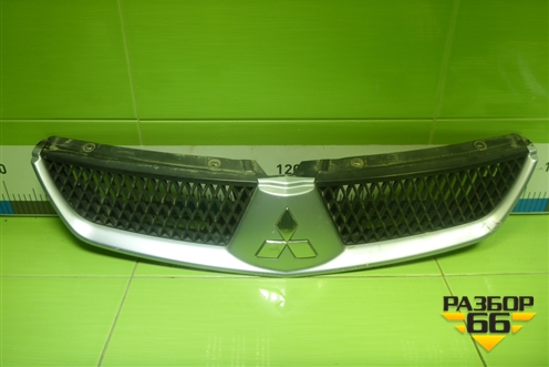 Решетка радиатора (после 2005г) (7450A235) для Mitsubishi Lancer-9  с 2003-2008г