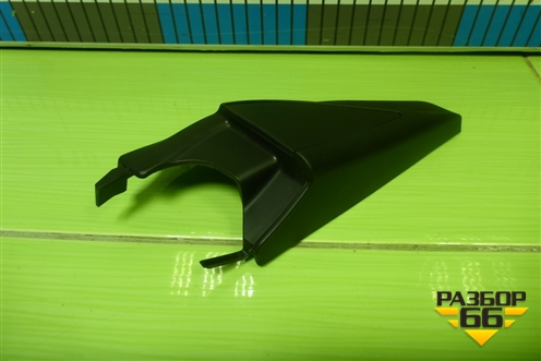 Накладка двери передней правой уголок (MR441632) для Mitsubishi Lancer-9  с 2003-2008г