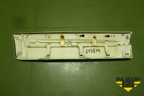 Накладка двери задней левой (после 2012г до 2015г) (7507660120) для Toyota Land Cruiser (200) с 2008г