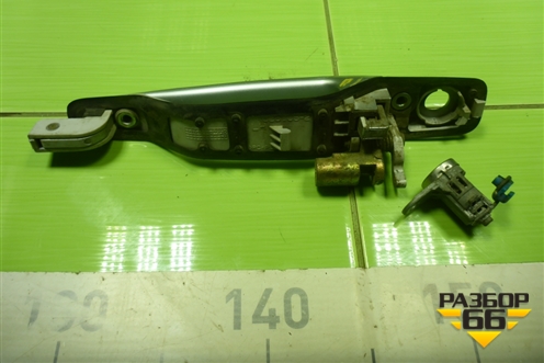 Ручка наружная двери передней левой (MR526105) для Mitsubishi Lancer-9  с 2003-2008г