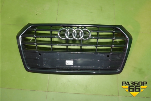 Решетка радиатора (под парктроник) (80A853651) для Audi Q5 с 2017г