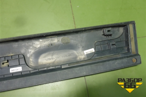 Накладка двери передней левой (75332SWTW010M1) для Honda CR-V(RE) с 2006-2012г