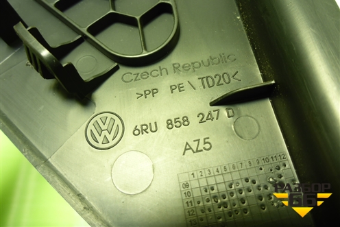 Накладка на торпедо (боковая левая) (6RU858247D) для Volkswagen Polo (седан) с 2010г
