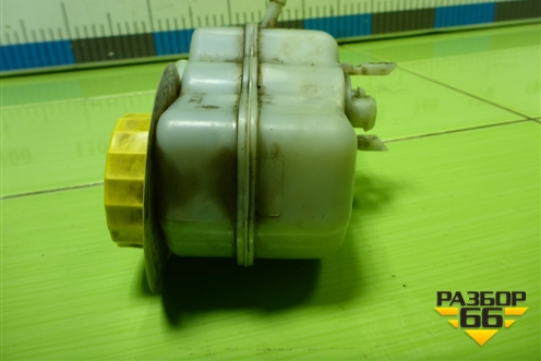 Бачок тормозной (6R0611301A) для Volkswagen Polo (седан) с 2010г