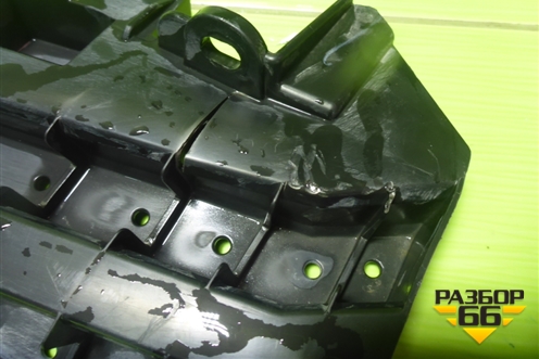 Кронштейн переднего бампера центральный (526140K110) для Toyota Fortuner с 2016г