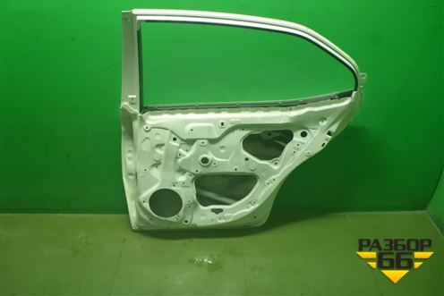 Дверь задняя правая (6700306330) для Toyota Camry V70 с 2017г