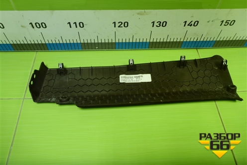 Накладка на торпедо (51459257516) для BMW X5 F15 с 2013г