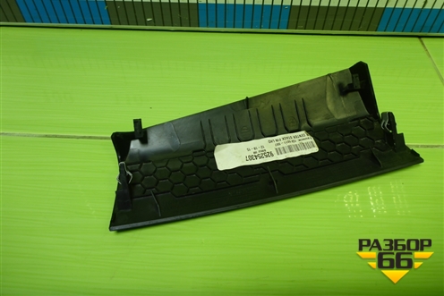 Накладка на торпедо (51459252543) для BMW X5 F15 с 2013г