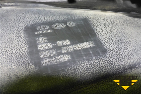 Решетка радиатора (863504Y100) для Kia Rio с 2011-2016г