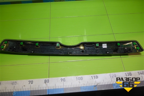 Накладка двери багажника (7681060131) для Toyota Land Cruiser Prado(150) с 2009г