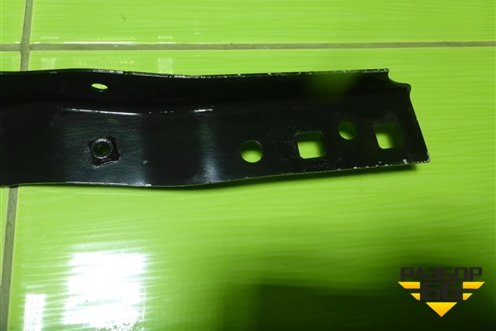 Кронштейн передней панели (51647400111) для BMW X3 G01 с 2017г